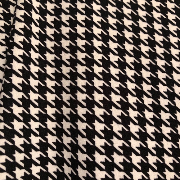 Plaid Long Sleeve with Yellow Zipper - Picture 2 of 5